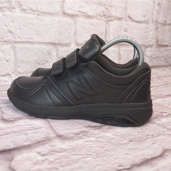 New balance 813 low top walking shoes sneakers black size 7 women\'s